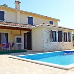 House Mary Hébergement de vacances *