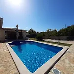 House Mary * ميدولين