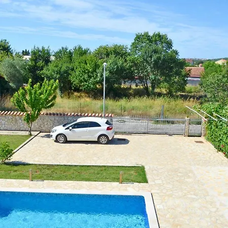 Semesterbostad House Mary Medulin